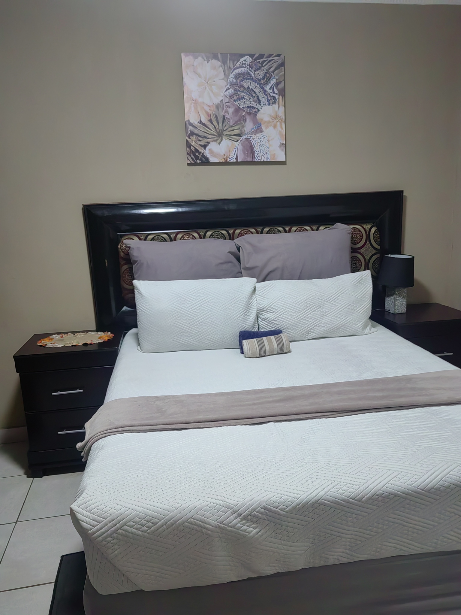 Room 9 Bed